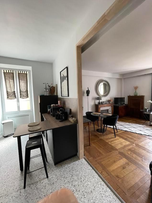 Appartement La Couronne Сарла-ла-Канеда Экстерьер фото